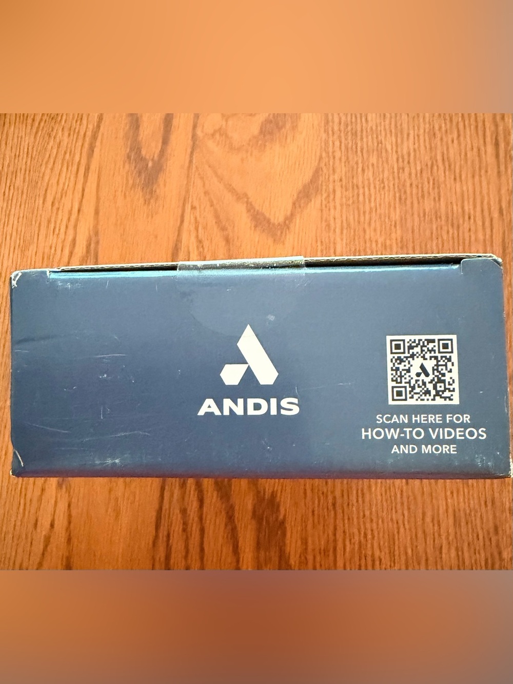 Andis Gold and Black Rechargeable Beard Trimmer with Guide Combs - Picture 11 of 11